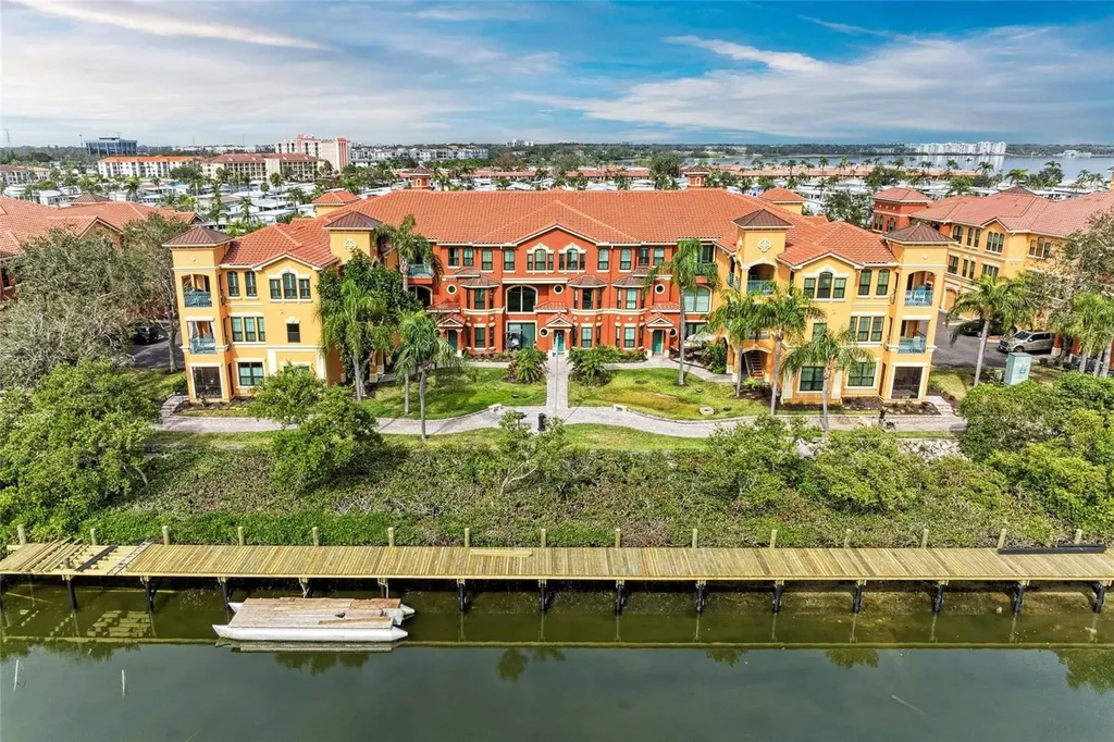 2725 Via Cipriani Clearwater FL 33764