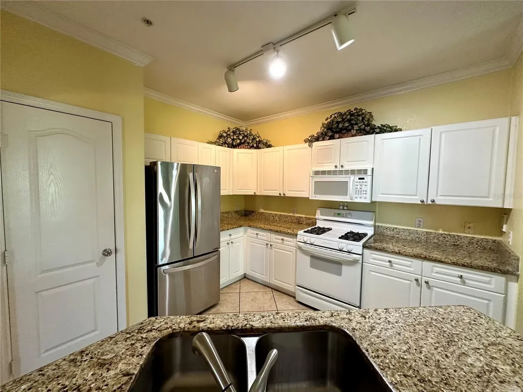 2724 Via Murano Clearwater FL 33764