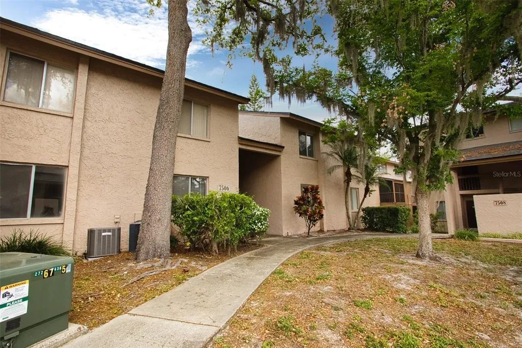 7506 Presley Place Tampa FL 33617