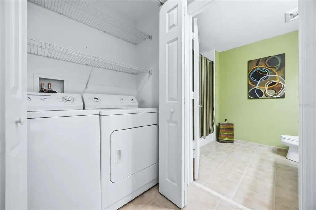 1064 N Tamiami Trail Sarasota FL 34236
