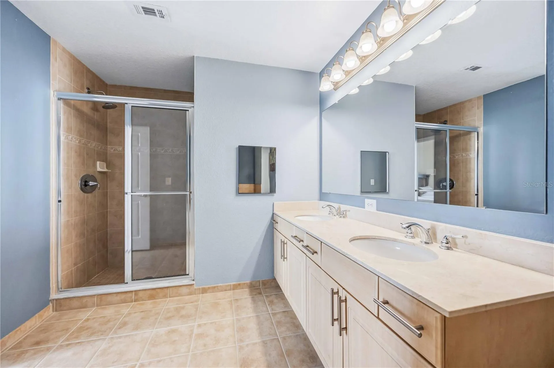 1064 N Tamiami Trail Sarasota FL 34236