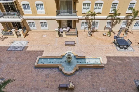 1064 N Tamiami Trail Sarasota FL 34236