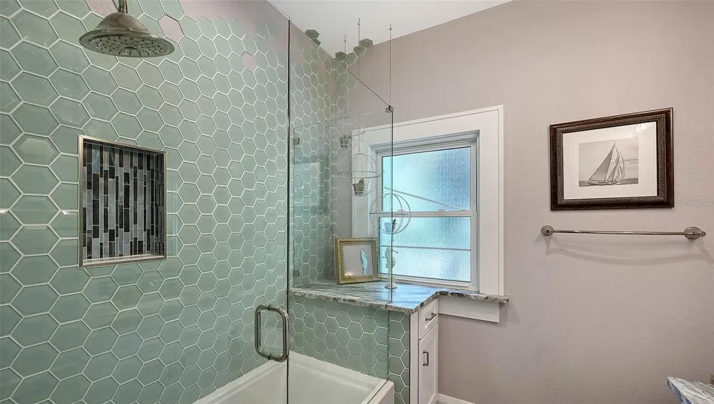 204 24th Street W Bradenton FL 34205