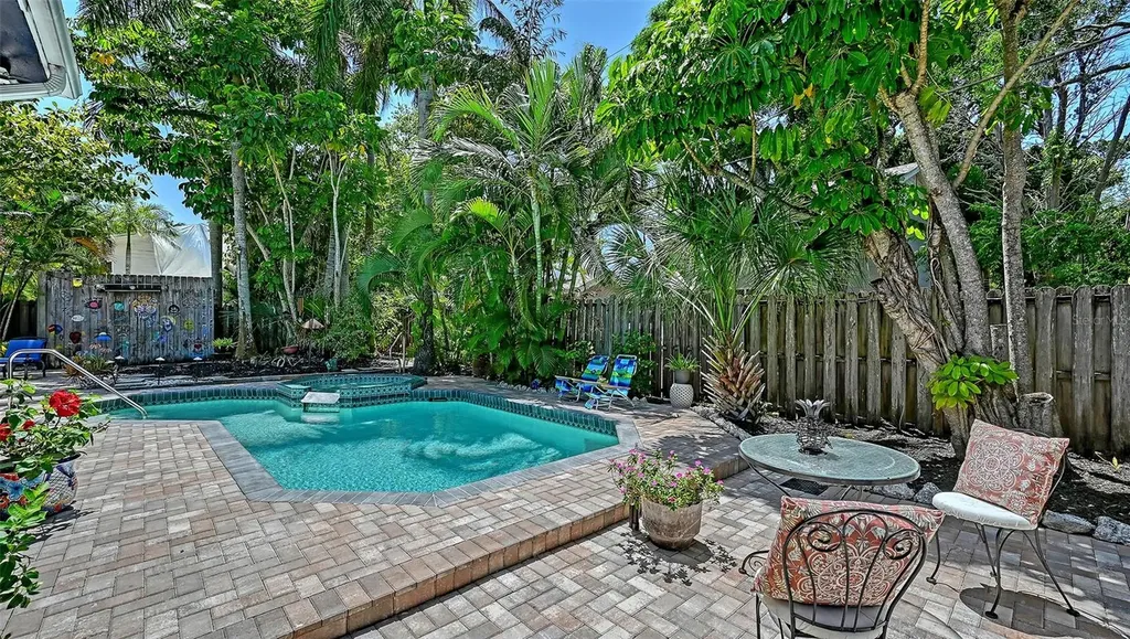 204 24th Street W Bradenton FL 34205