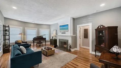 204 24th Street W Bradenton FL 34205