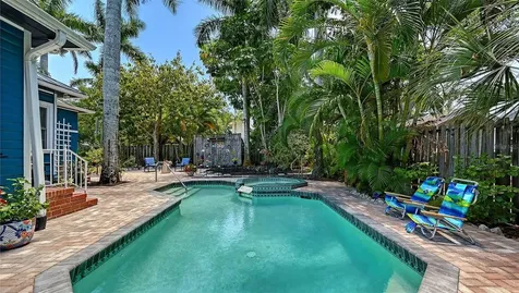 204 24th Street W Bradenton FL 34205
