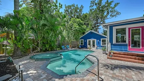 204 24th Street W Bradenton FL 34205