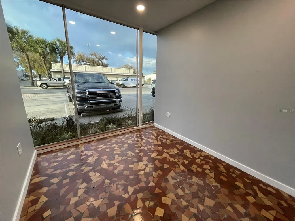 201 E Main Street Leesburg FL 34748