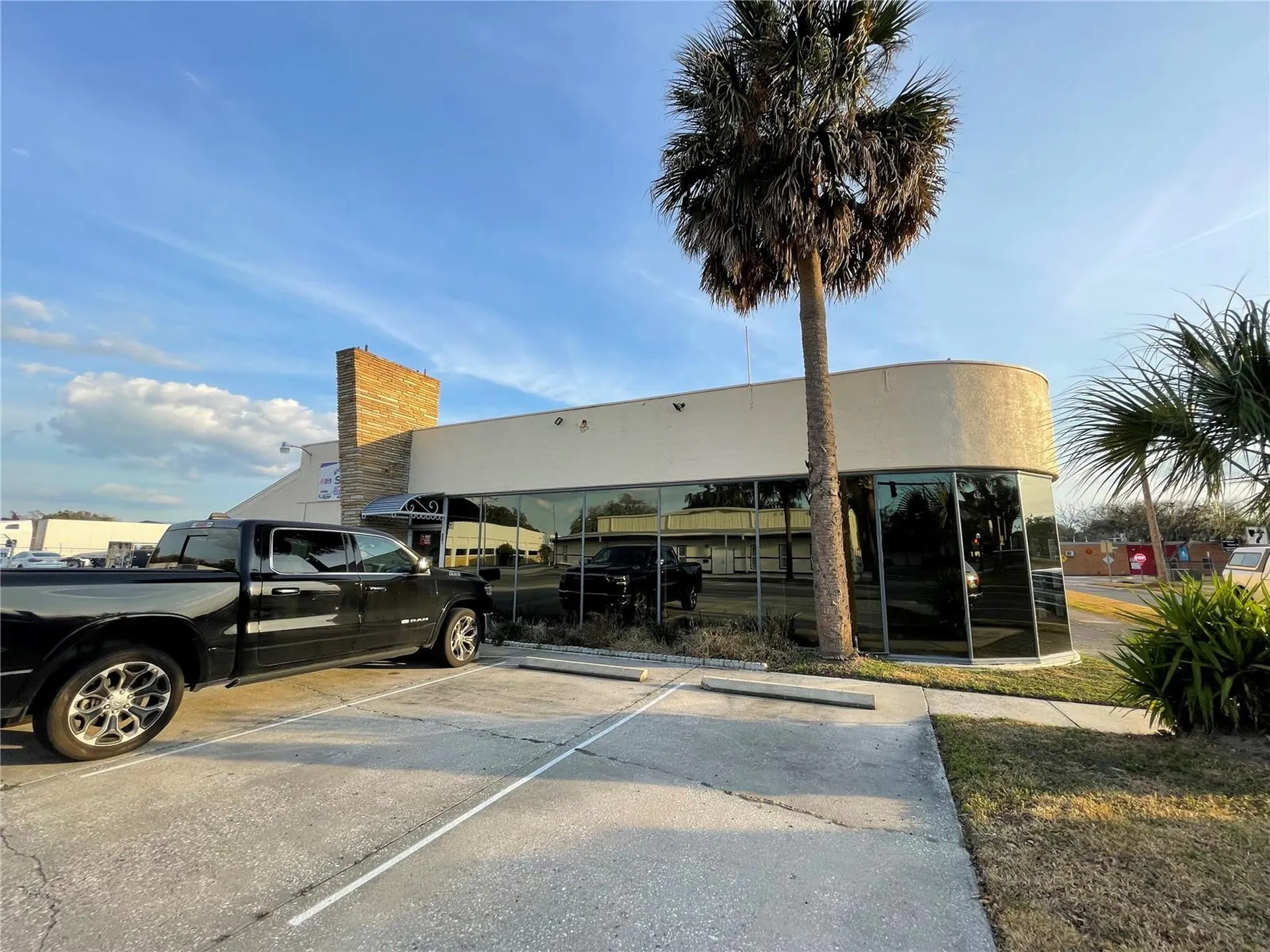 201 E Main Street Leesburg FL 34748