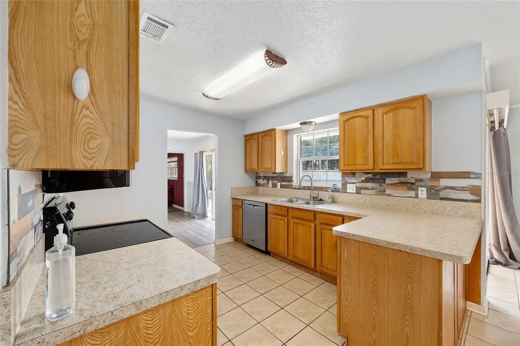 2130 NE 9th Street Ocala FL 34470