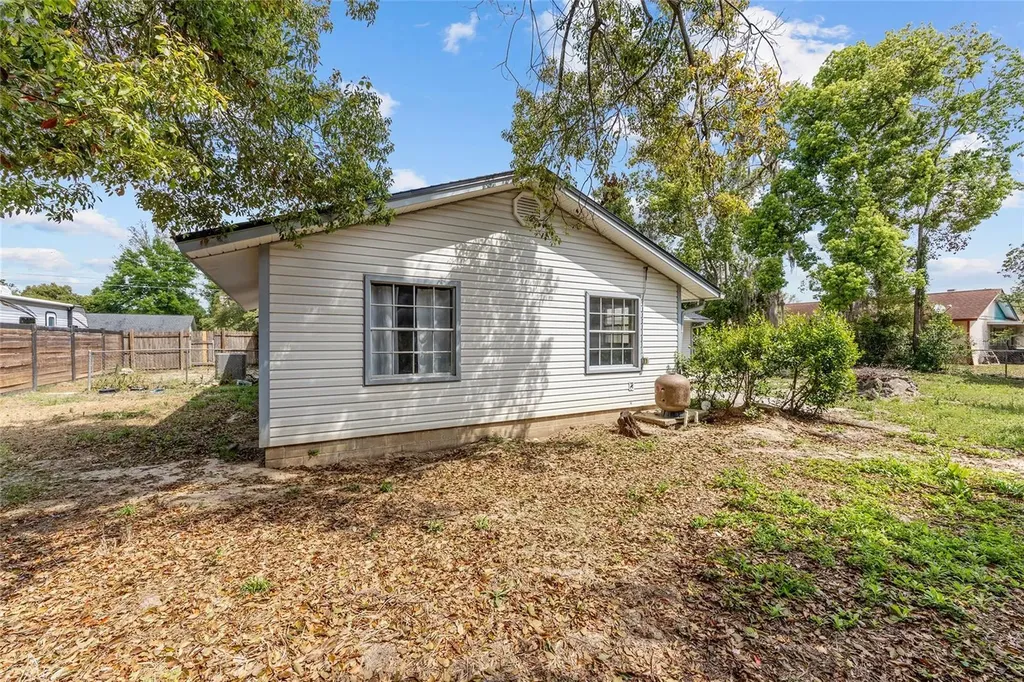 2130 NE 9th Street Ocala FL 34470