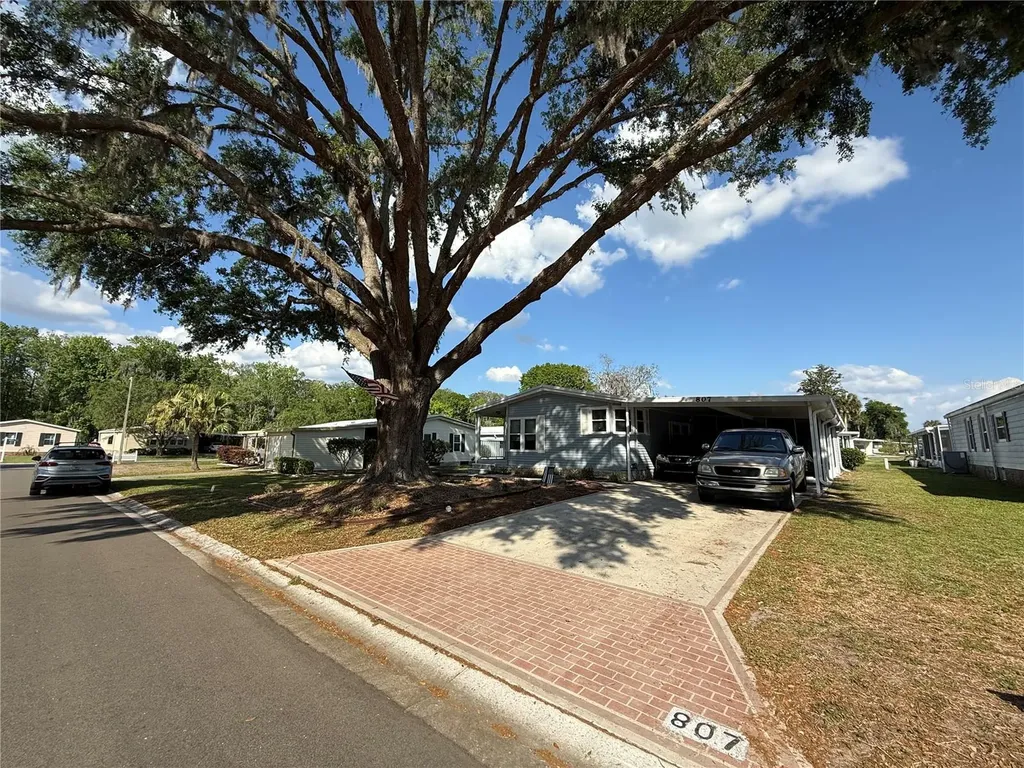 807 Oak Boulevard Wildwood FL 34785