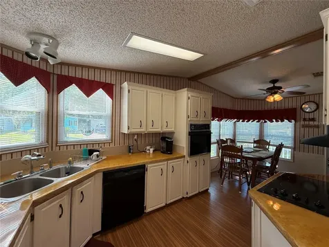 807 Oak Boulevard Wildwood FL 34785