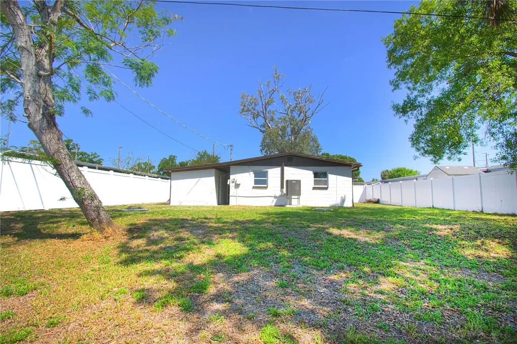 8307 Libby Lane Tampa FL 33619