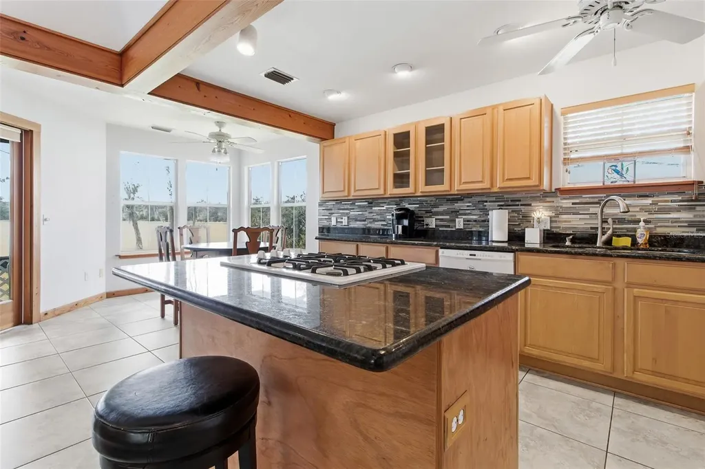 299 Riley Lake Drive Hawthorne FL 32640