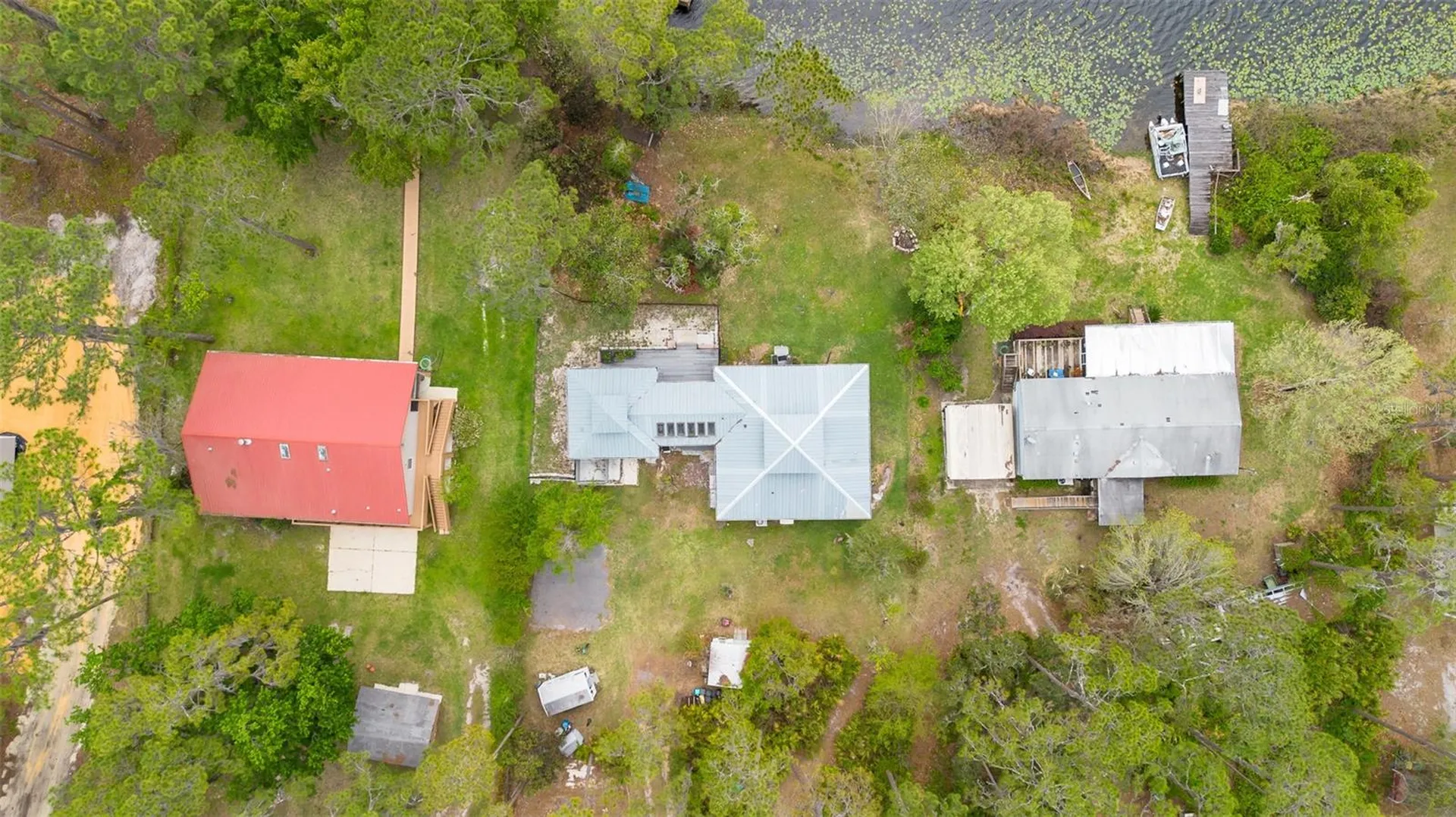 299 Riley Lake Drive Hawthorne FL 32640
