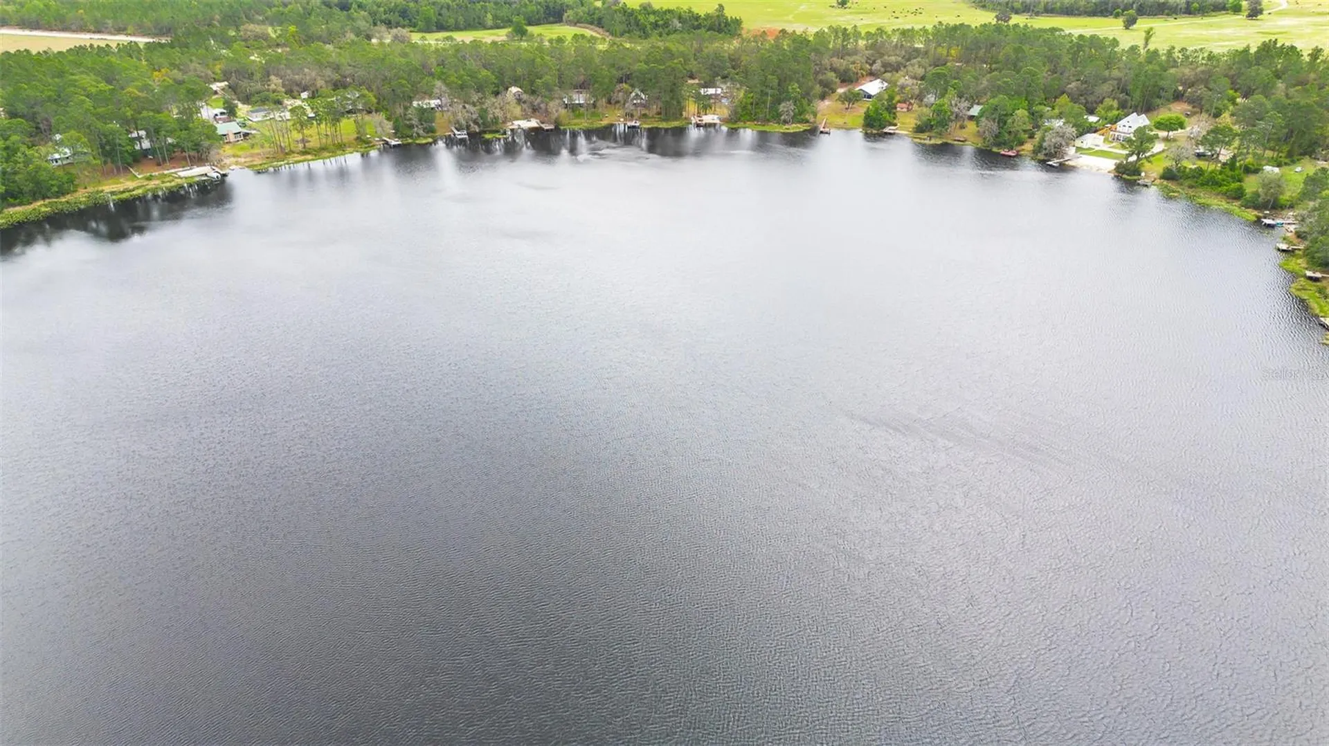 299 Riley Lake Drive Hawthorne FL 32640