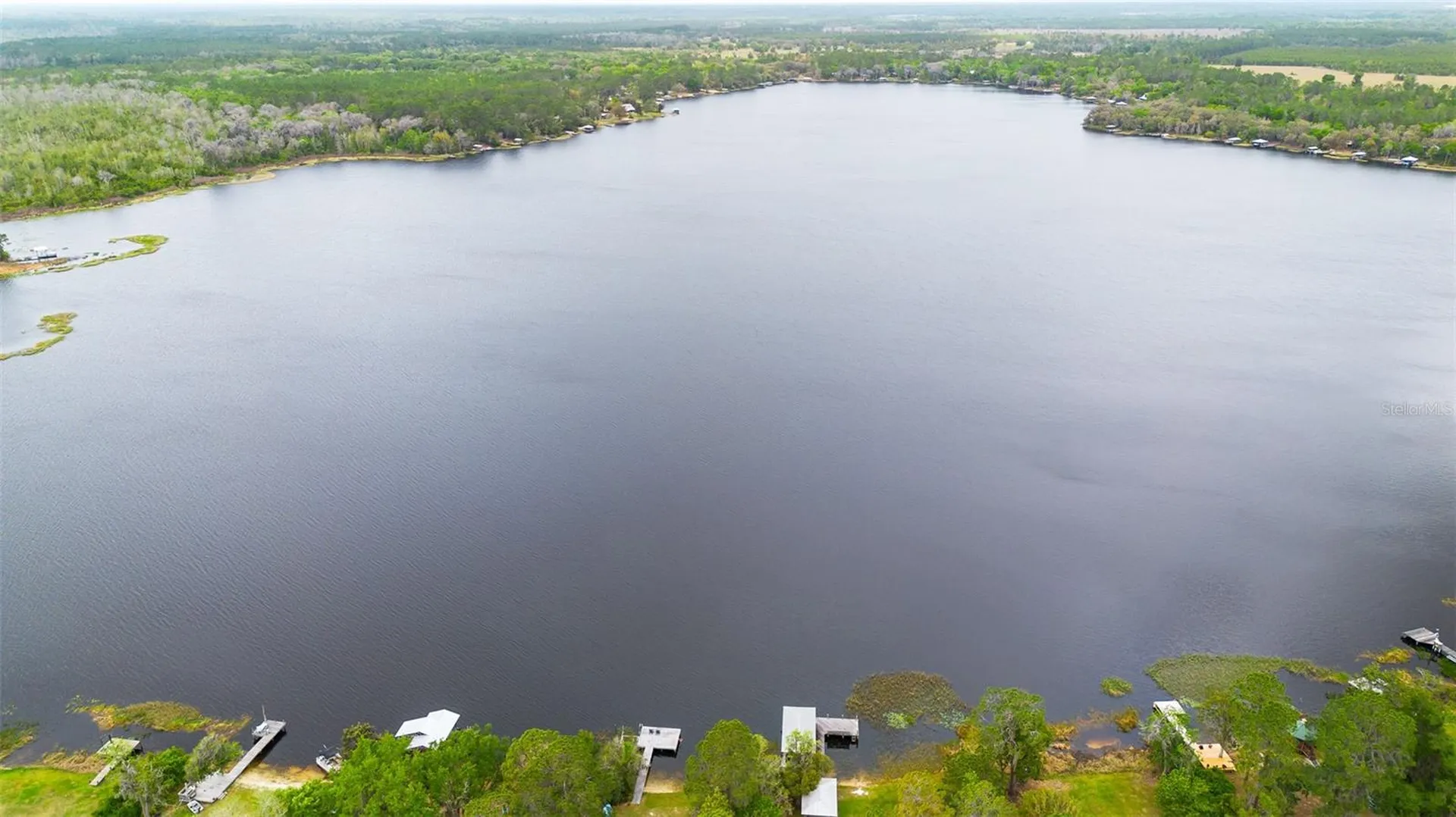 299 Riley Lake Drive Hawthorne FL 32640