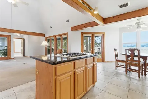 299 Riley Lake Drive Hawthorne FL 32640