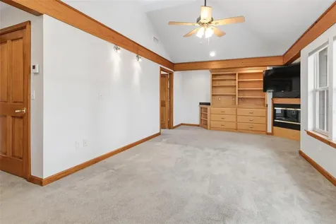299 Riley Lake Drive Hawthorne FL 32640