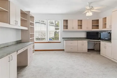 299 Riley Lake Drive Hawthorne FL 32640