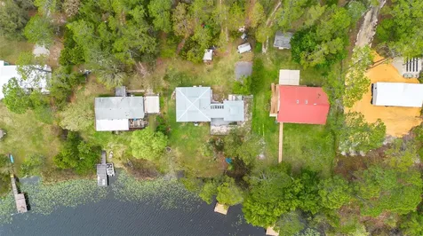 299 Riley Lake Drive Hawthorne FL 32640