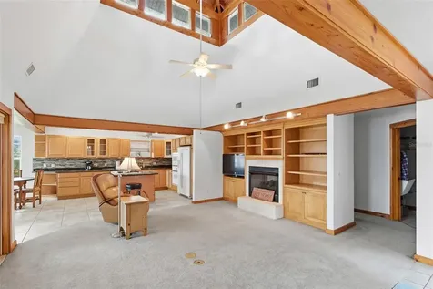 299 Riley Lake Drive Hawthorne FL 32640