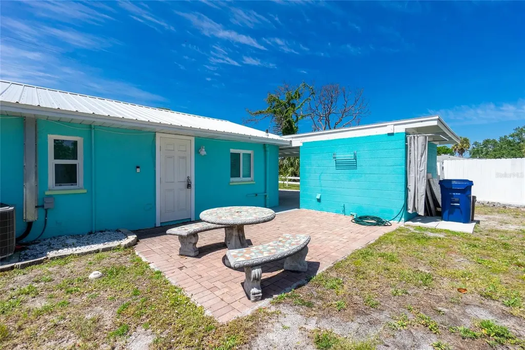 495 S Mccall Road Englewood FL 34223