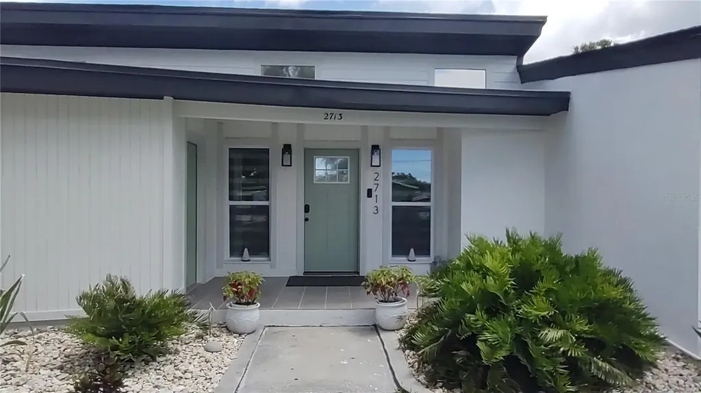 2713 Renatta Drive Belleair Bluffs FL 33770