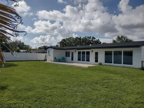 2713 Renatta Drive Belleair Bluffs FL 33770