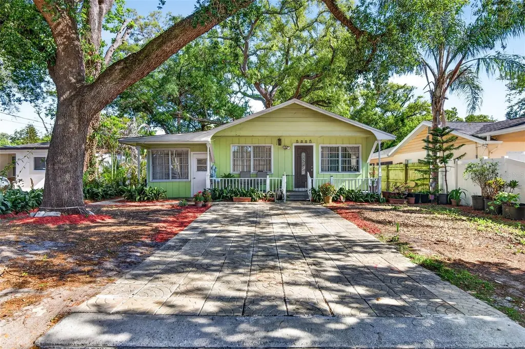 1417 W Yukon Street Tampa FL 33604
