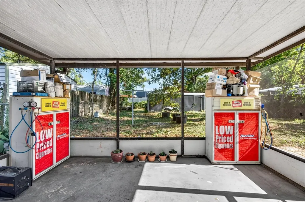 1417 W Yukon Street Tampa FL 33604