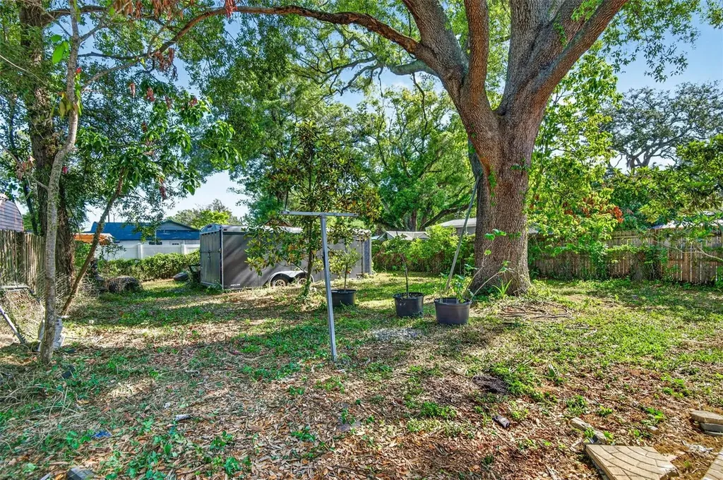 1417 W Yukon Street Tampa FL 33604