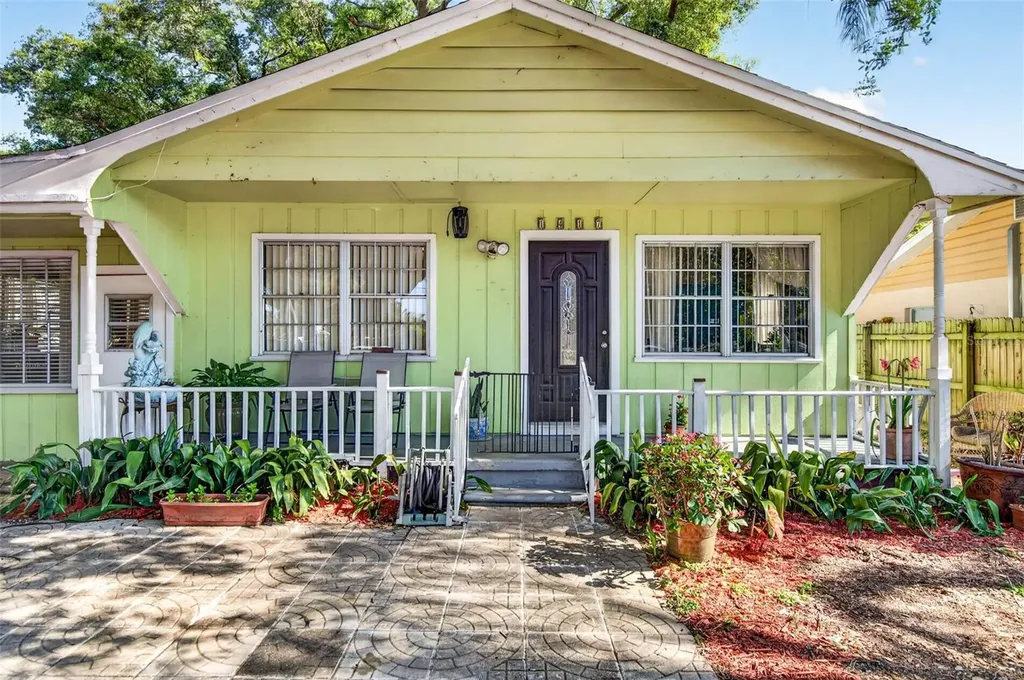1417 W Yukon Street Tampa FL 33604
