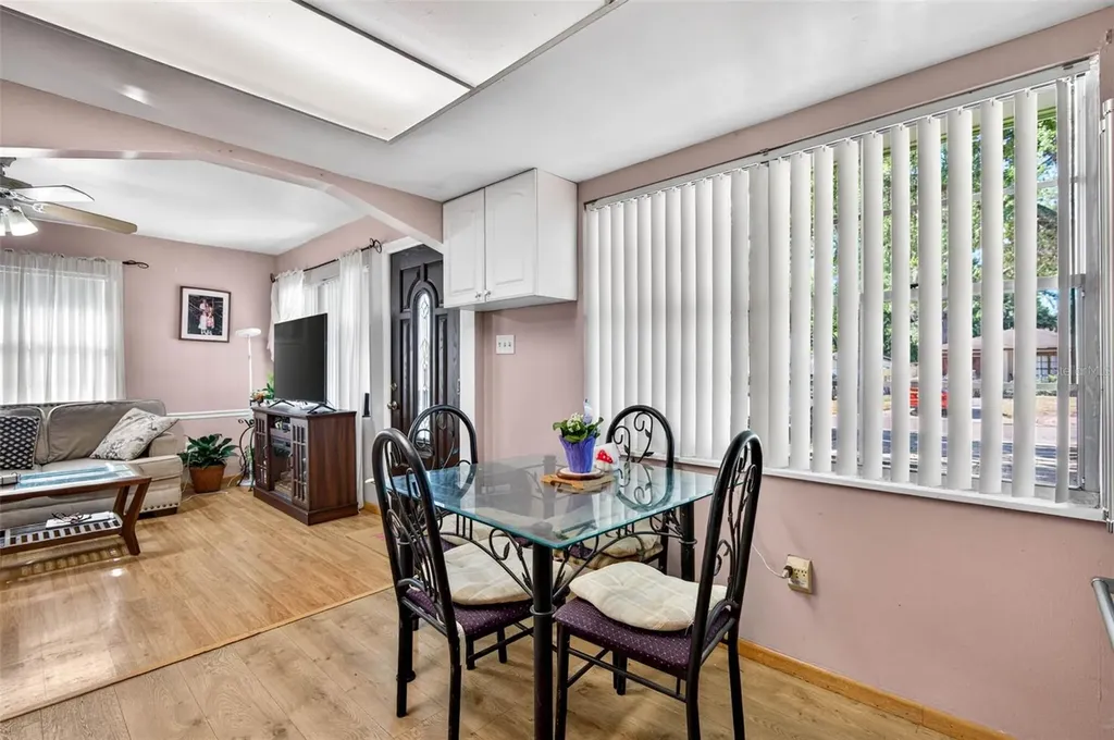 1417 W Yukon Street Tampa FL 33604