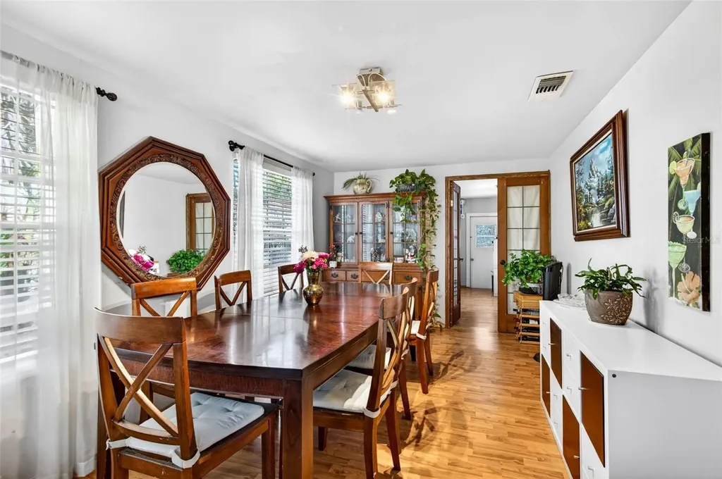 1417 W Yukon Street Tampa FL 33604