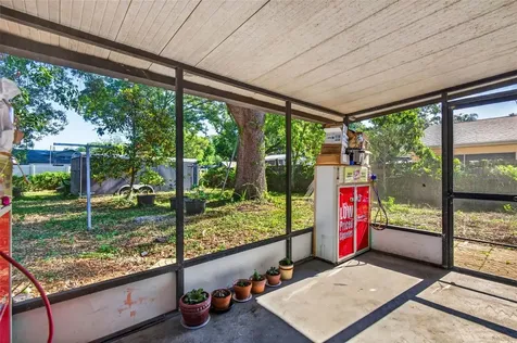 1417 W Yukon Street Tampa FL 33604