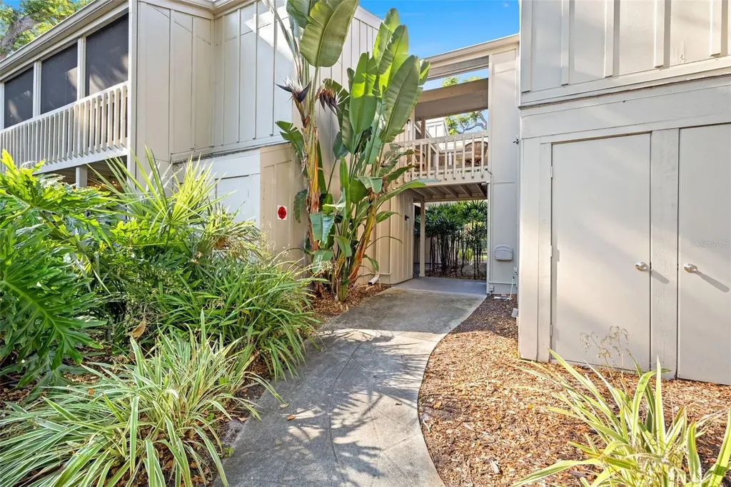 2200 Bahia Vista Street Sarasota FL 34239