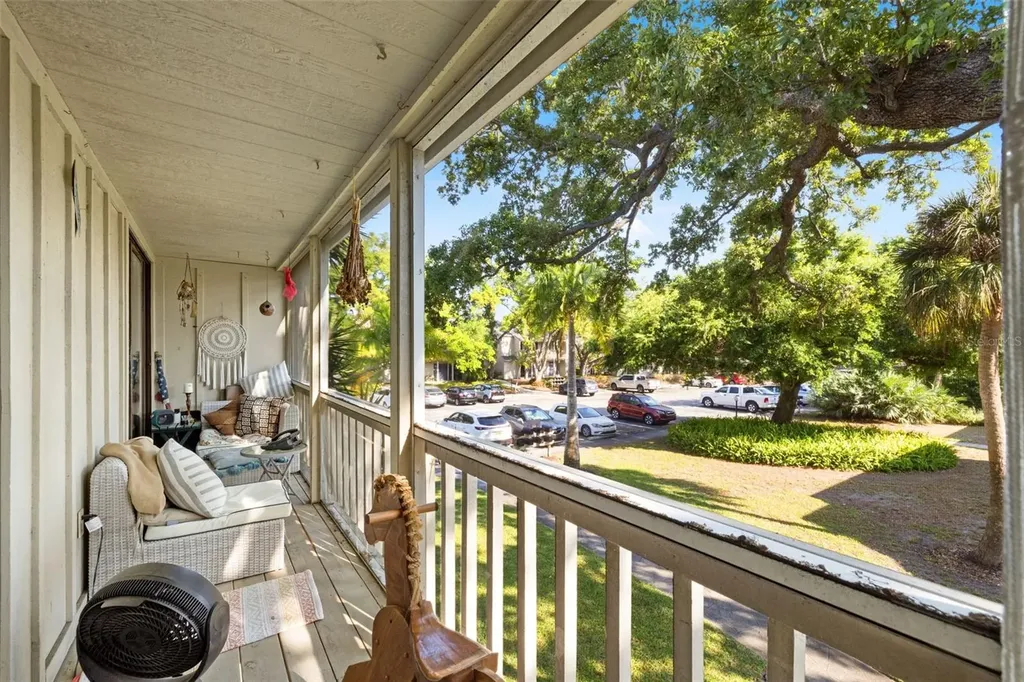 2200 Bahia Vista Street Sarasota FL 34239