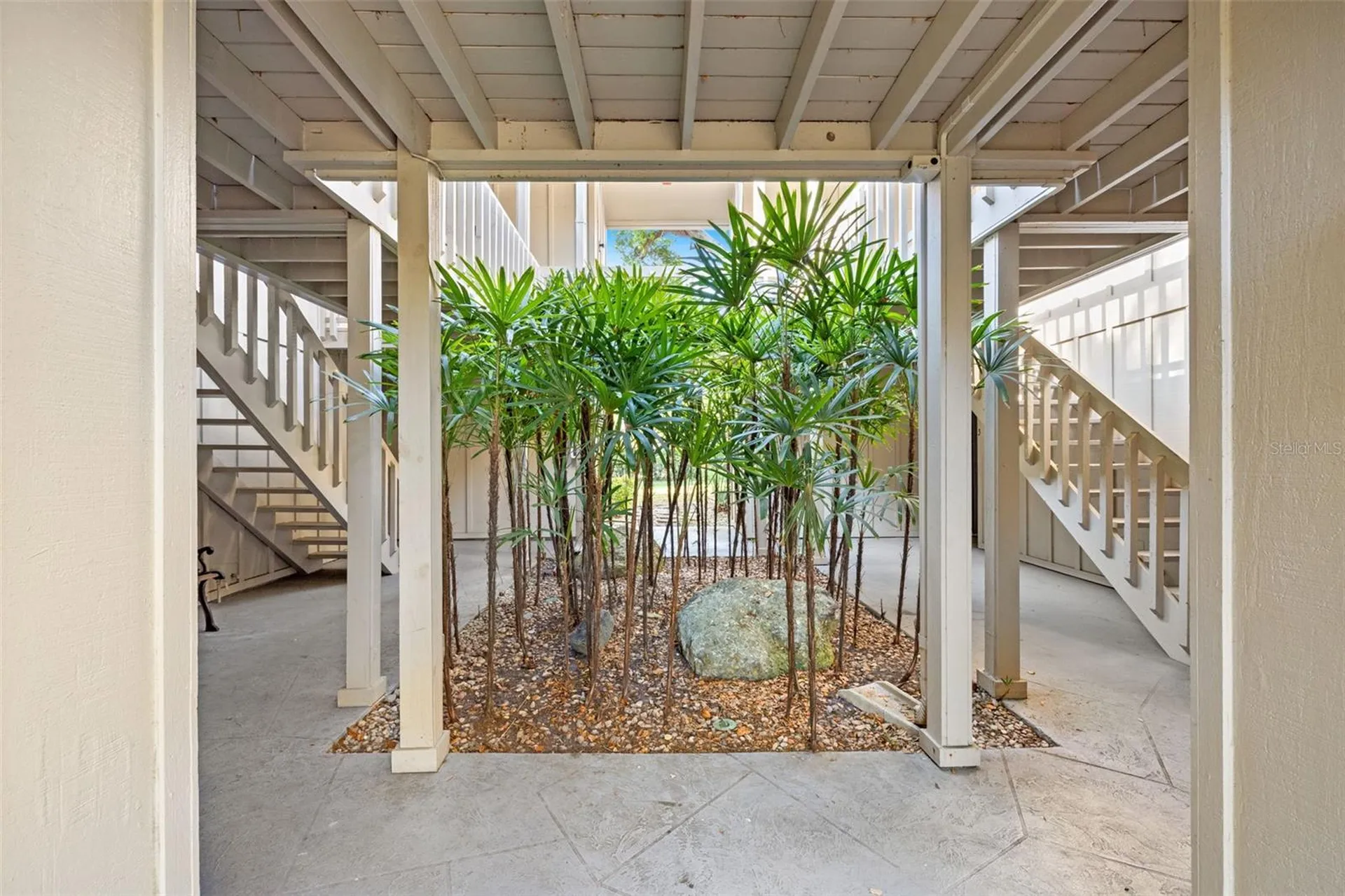 2200 Bahia Vista Street Sarasota FL 34239
