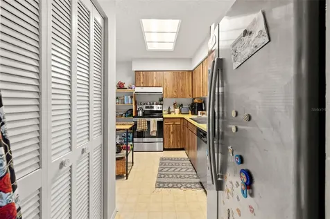 2200 Bahia Vista Street Sarasota FL 34239