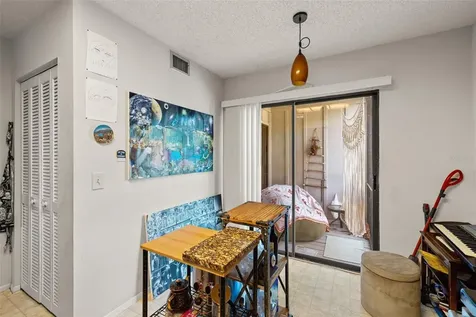 2200 Bahia Vista Street Sarasota FL 34239