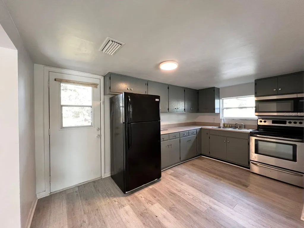 107 Oakland Drive Deland FL 32720