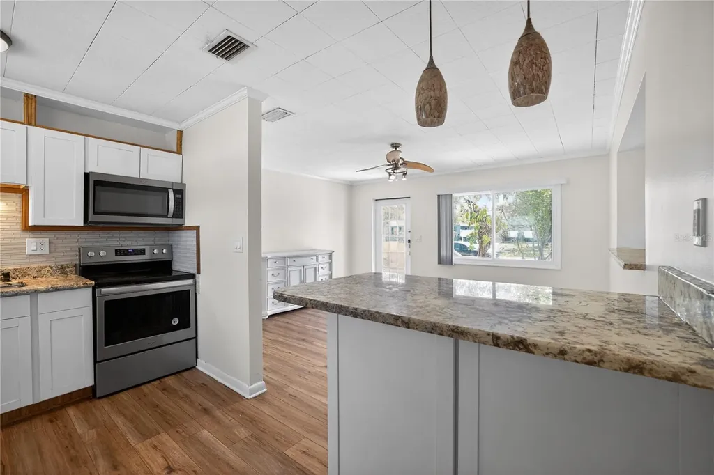 6749 81st Avenue N Pinellas Park FL 33781