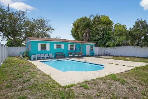 6749 81st Avenue N Pinellas Park FL 33781
