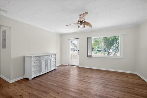 6749 81st Avenue N Pinellas Park FL 33781