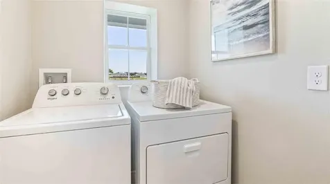 5274 Berry Bay Avenue Wimauma FL 33598