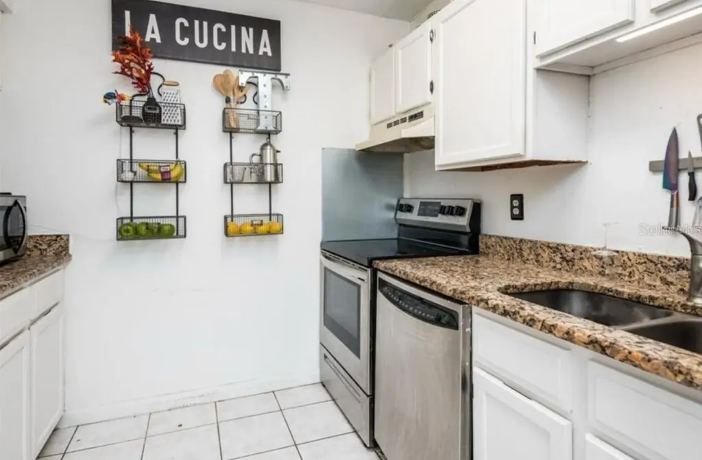 2342 Huntington Green Court Orlando FL 32839