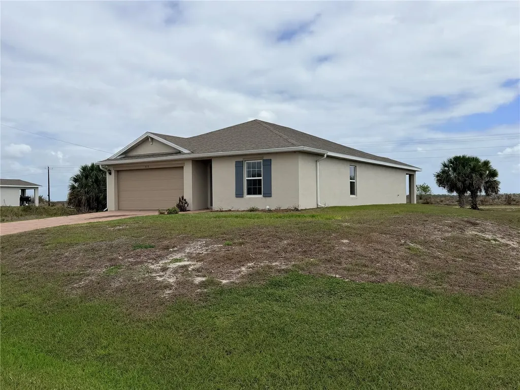 513 Ella Jean Pi, Banyan Village Labelle FL 33935