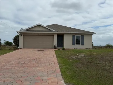 513 Ella Jean Pi, Banyan Village Labelle FL 33935